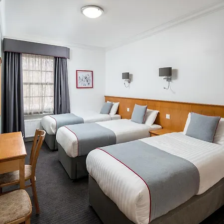 Oyo Townhouse New England, London Victoria-2