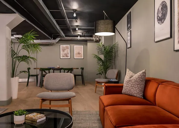 Zedwell Underground Hotel Tottenham Court Rd Londra